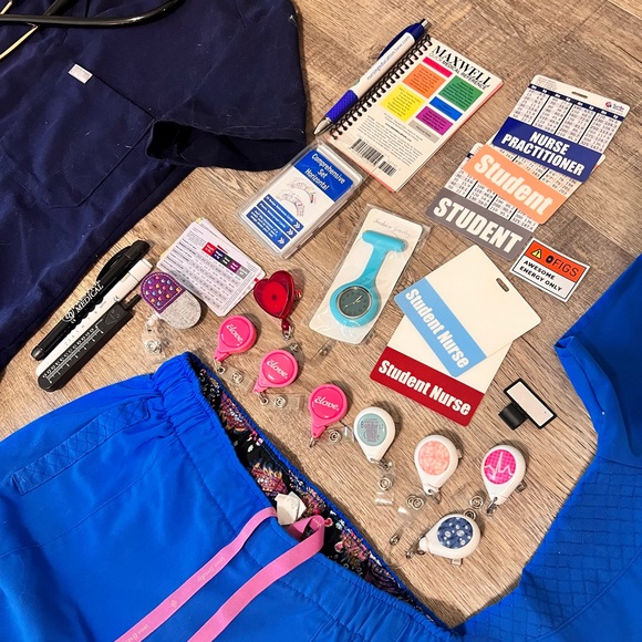 ultimate new nurse grad / student package ! 🩺👩🏼‍⚕️ - Picture 6 of 10